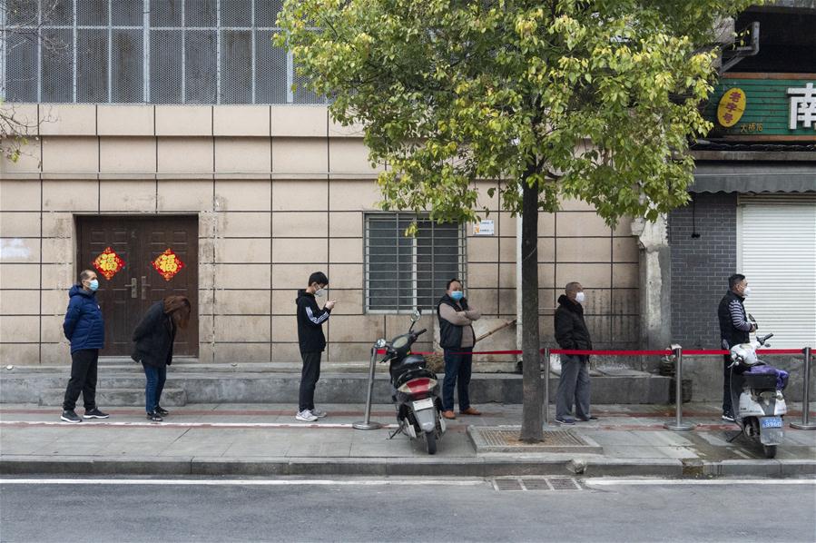 Beef noodles restaurants resume take-away business in Xiangyang, Hubei Province CHINA-HUBEI-XIANGYANG-BEEF NOODLES (CN)
