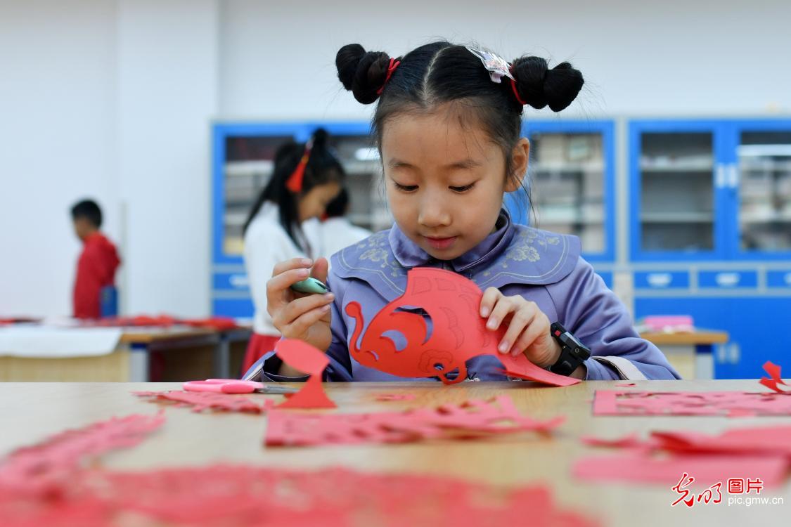 In pics: traditional customs to celebrate Spring Festival In pics: traditional customs to celebrate Spring Festival